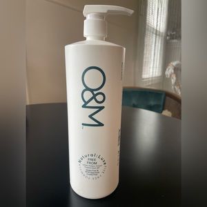 O&M Detox Shampoo Liter